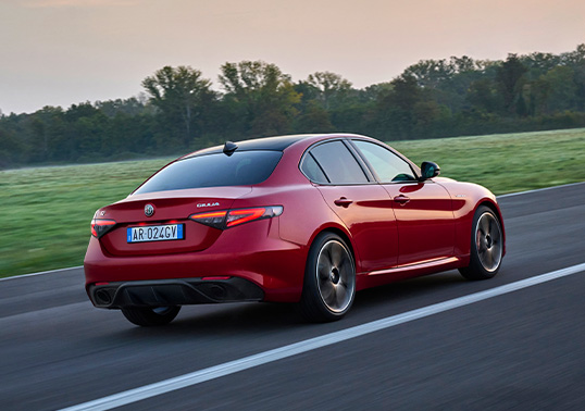 Alfa Romeo Giulia - Prova Su Strada