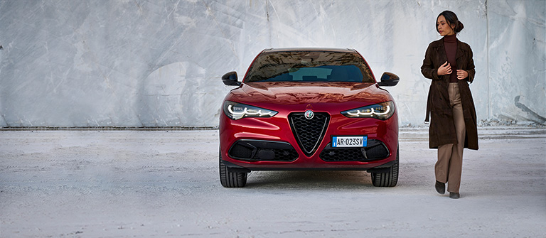 Alfa Romeo Stelvio - MY23 - Vanjština - Detalji - Prednji pogled